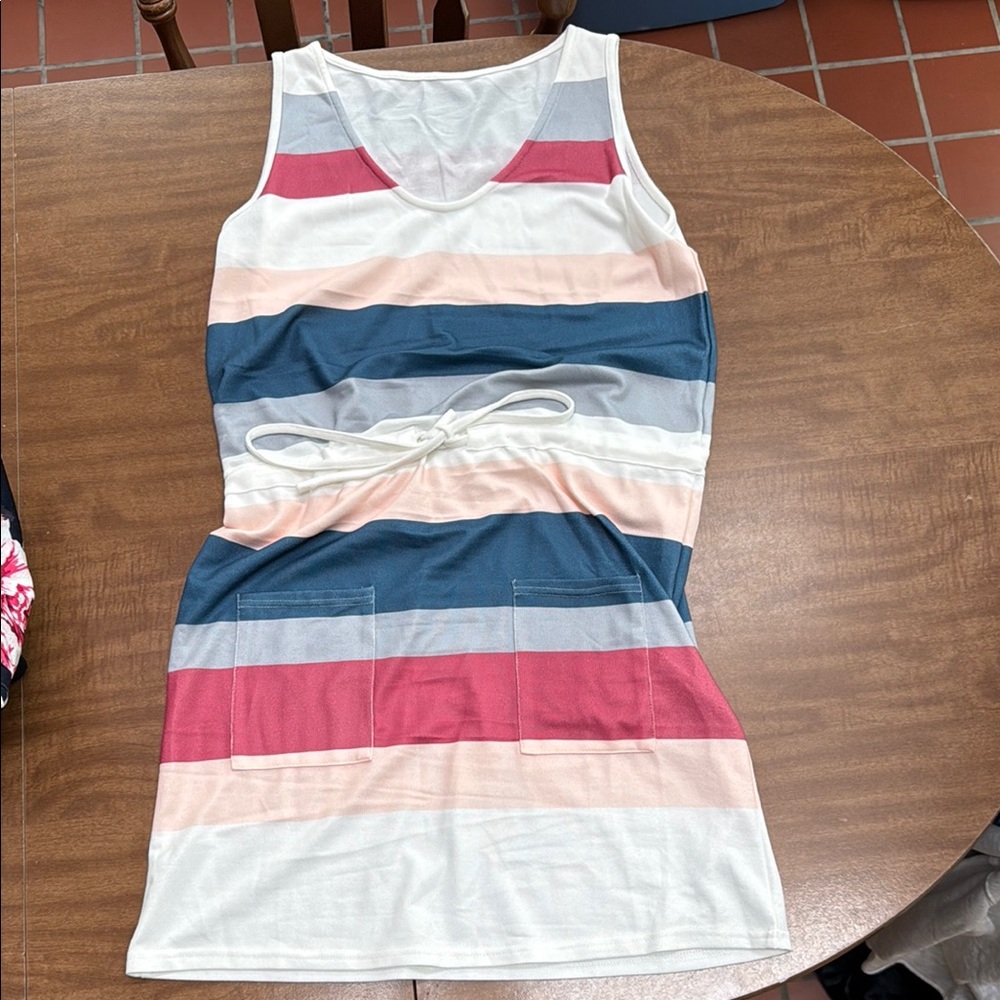 Women Summer Dress Coverup size Medium NWT